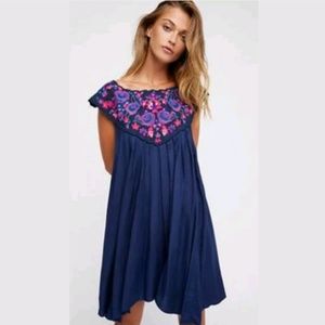 NEW Free People In The Flowers Embroidered…